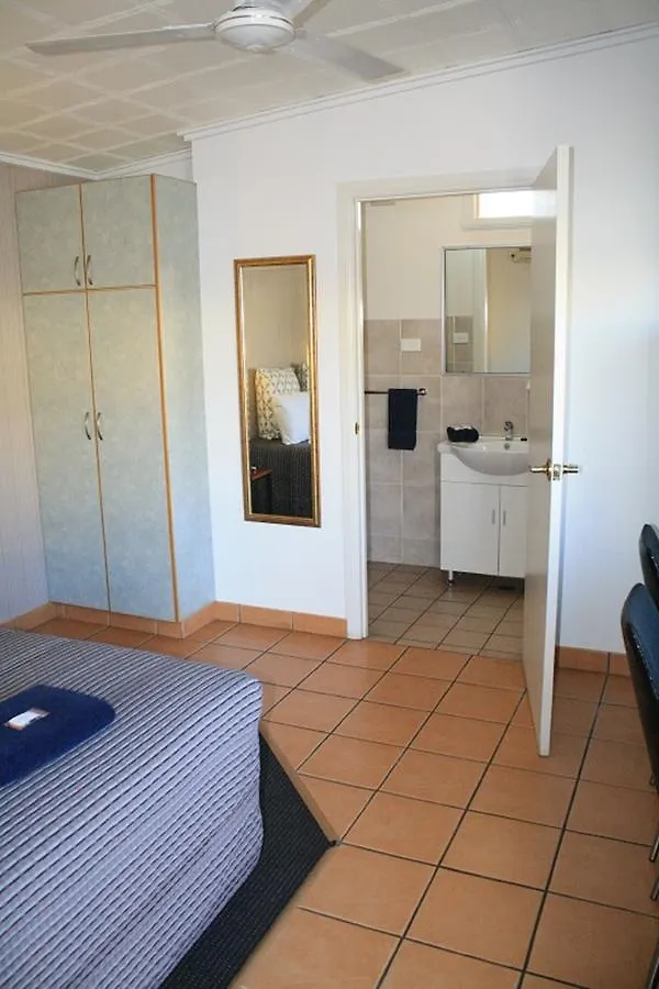 Central Motel Gin Gin Australia